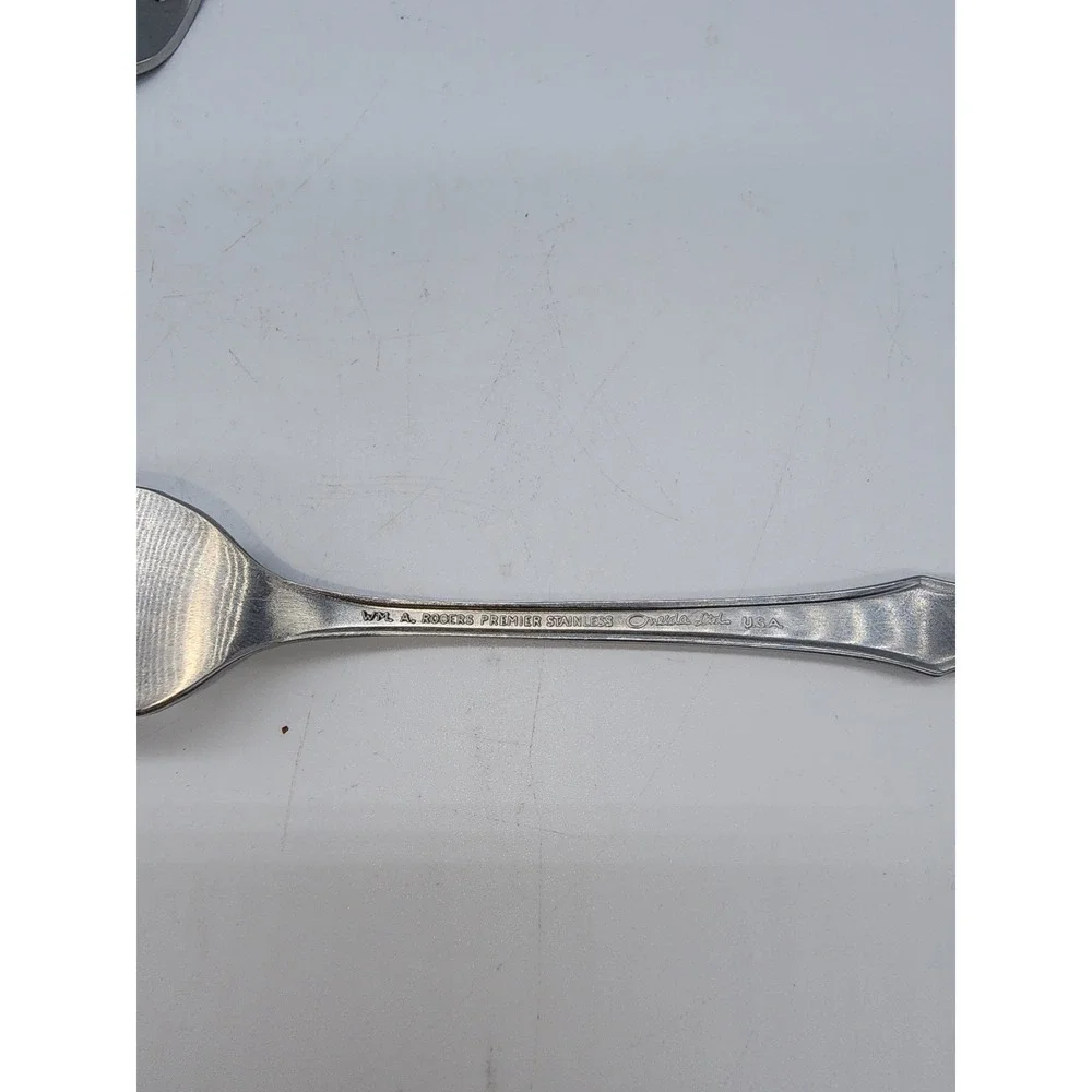 Wm A Rogers Oneida Ariel Stainless Dinner Forks Set of 2 Vintage USA Flatware